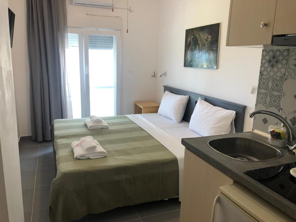 Ammos Hotel Agia Triada  Exterior photo